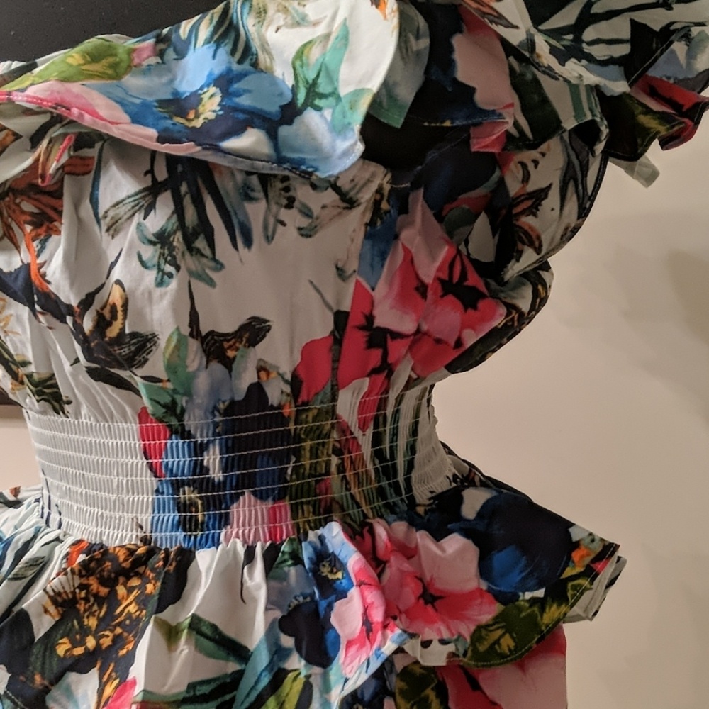 Off Shoulder Floral Peplum Top - Picture 3 of 4